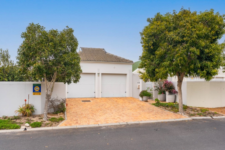 4 Bedroom Property for Sale in Sunningdale Western Cape